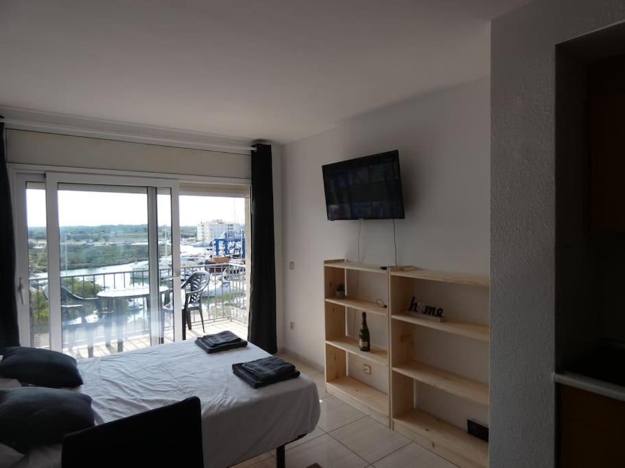 Estudio Con Vistas, Roses Buitenkant foto